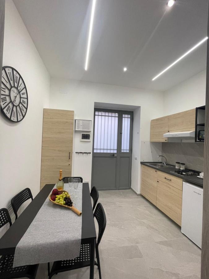 Il Vicolo Di Paola Appartement Catánia Buitenkant foto